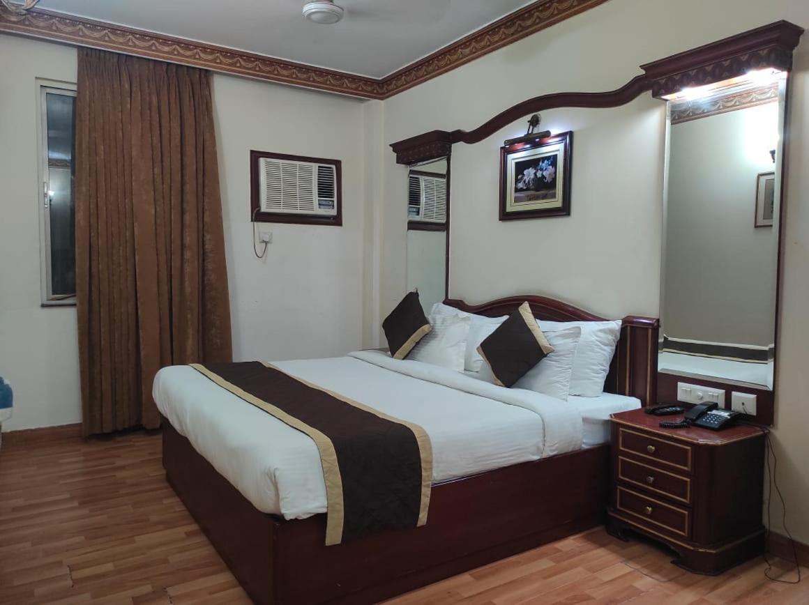 Hotel Melrose Inn Aligarh Ngoại thất bức ảnh