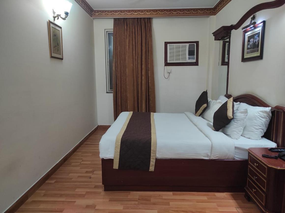 Hotel Melrose Inn Aligarh Ngoại thất bức ảnh